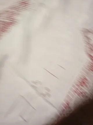 Mantelería artesanal bordada y encaje de burano