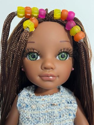 Nancy Trenzas con conjunto Planeta Moda 60-70-80