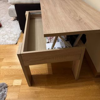 Mesa pequeña abatible