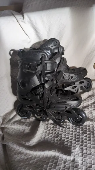 Patines en línea y protecciones talla 40