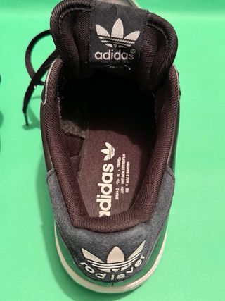 Adidas Rod Laver Sneakers