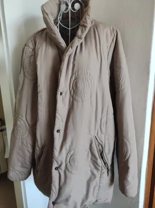Chaquetón señora beige