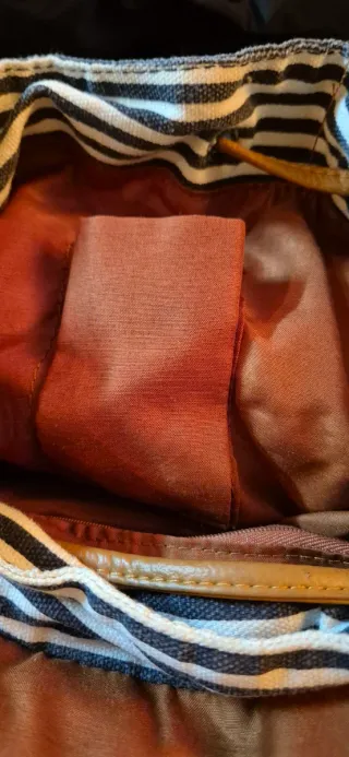 Mochila rayas blanco y negro