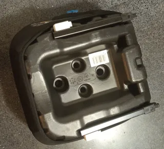 Alzador coche Isofix Play