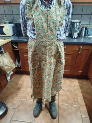 Delantal floral vintage