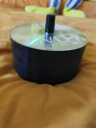 40 DVD-R Philips 4.7 GB 120 Min