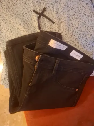 Lote camisas Zara talla 11,12 niña y dos pantalone