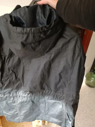 Chubasquero Parka Hombre Pull&Bear Talla L