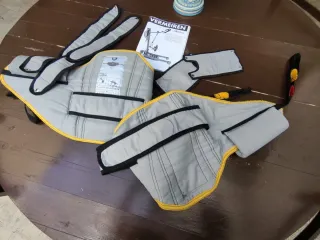 Grúa eléctrica bipedestacion cambia pañal.