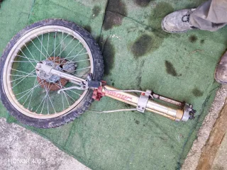 Horquilla Delantera Rueda Derbi Senda R