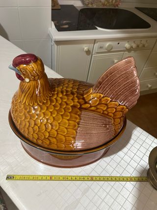 Gallina grande de cerámica esmaltada