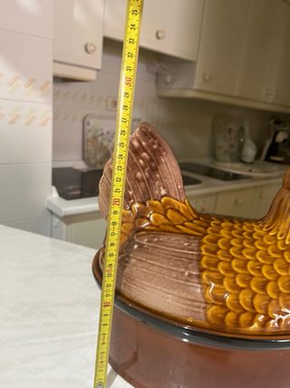 Gallina grande de cerámica esmaltada