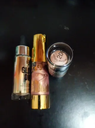 Iluminadores líquidos y en crema Catrice