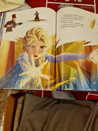 Gran libro de la película FROZEN
