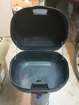 Cofre de moto Action, REGALO CASCO