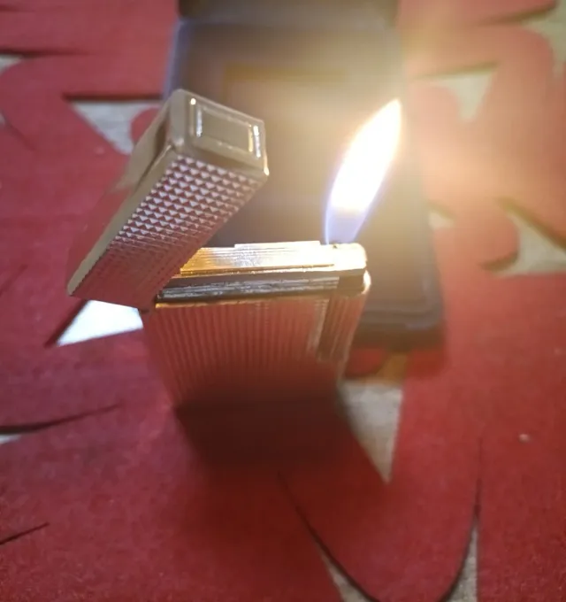 Encendedor de metal Hadson Duval