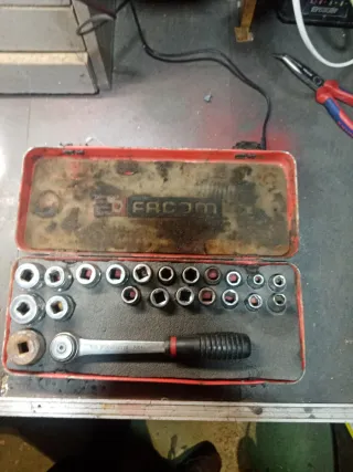 Carraca y vasos Facom algún vaso no es Facom 2