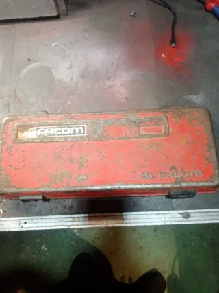 Carraca y vasos Facom algún vaso no es Facom 2