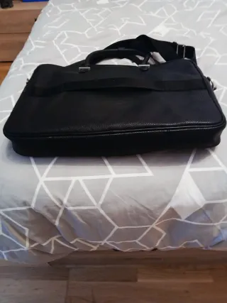 Maletín Tommy Hilfiger Negro