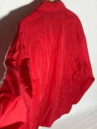 Chaqueta Nike vintage, cortavientos retro Y2K rojo