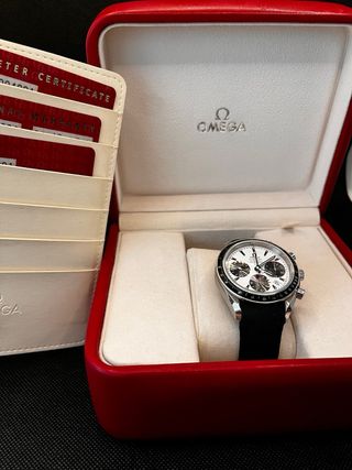 Reloj Omega Speedmaster Date Panda