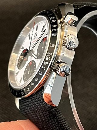 Reloj Omega Speedmaster Date Panda