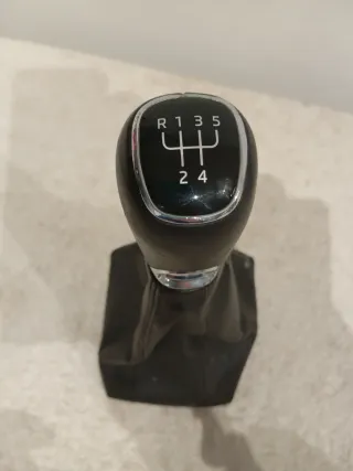 Pomo cambio Skoda Octavia III