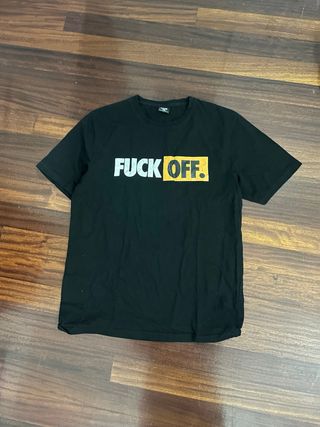 Camiseta Negra FUCK OFF.