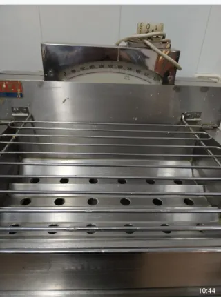 Máquina para llenar magdalenas semiautomática