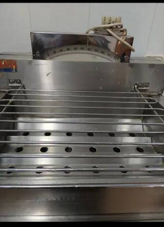 Máquina para llenar magdalenas semiautomática