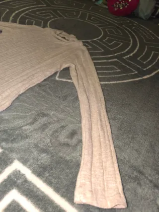 Camiseta de mujer beige de cuello alto