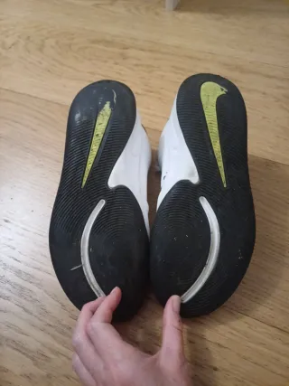 Zapatillas Balonmano Nike Blancas