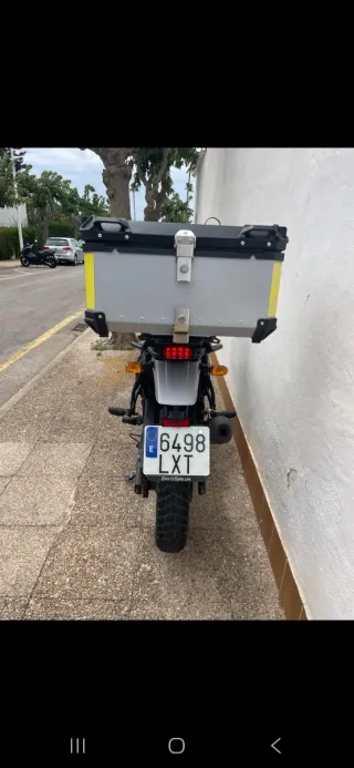 Royal Enfield Himalayan 411