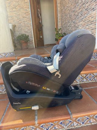 Bebé Confort 2 Way Pearl  i-Size + Base FamilyFix