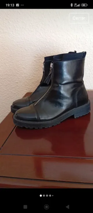 Botas militares negras con cremallera
