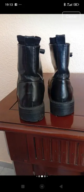 Botas militares negras con cremallera