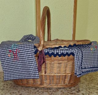 Cesta de picnic de mimbre sin estrenar