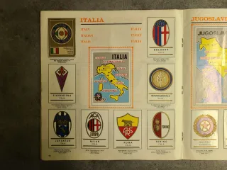 ALBUM FIGURINE PANINI "FOOTBALL CLUBS" (1975)
