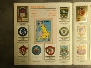 ALBUM FIGURINE PANINI "FOOTBALL CLUBS" (1975)