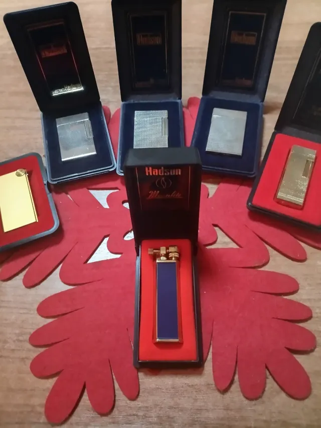 Encendedor Hadson Moonlite Dorado y Azul