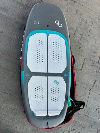 Tabla Foil ELEVEIGHT EVOLVE V3 2025. COMO NUEVA