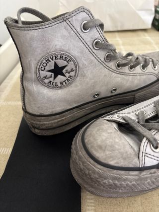 Converse Chuck Taylor All Star high-top