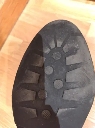 Botines Serenity ante azul marino