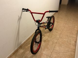 Bicicleta BMX Flybikes