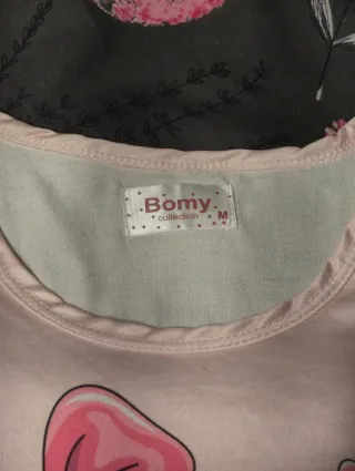 Camiseta Bomy niña dibujo niña y pájaro