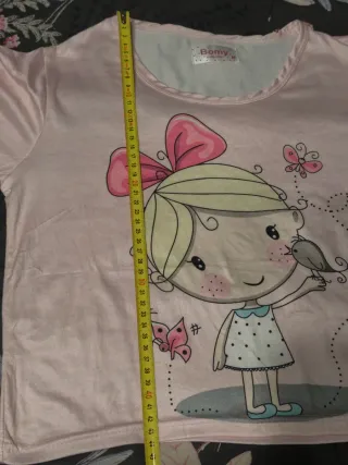 Camiseta Bomy niña dibujo niña y pájaro