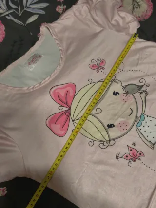 Camiseta Bomy niña dibujo niña y pájaro