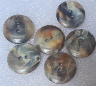 Lote 18 botones- 9 modelos