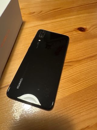 Huawei P20 Nero 4GB di RAM