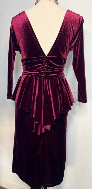 Vestido de fiesta burdeos de terciopelo